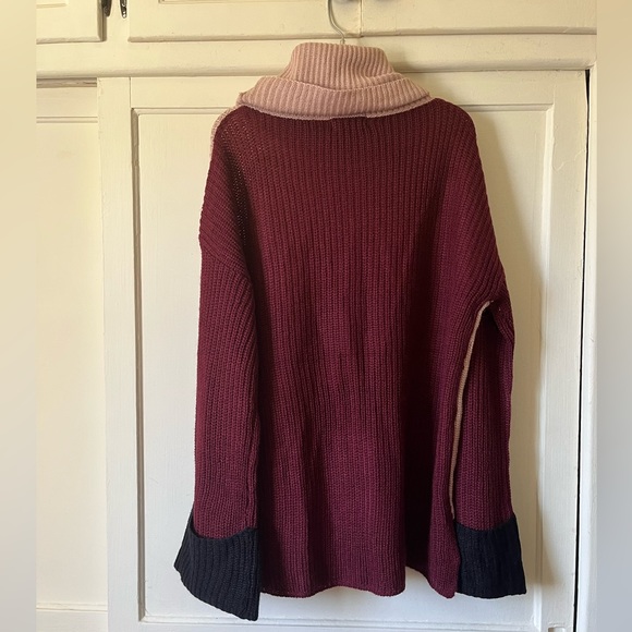 Color block sweater - Picture 3 of 3